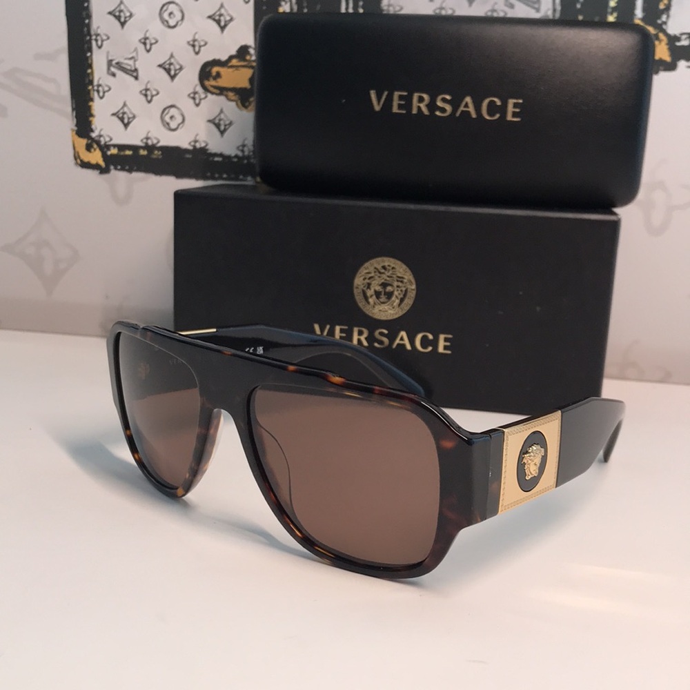 New Authentic Versace Tortoise Shell Sunglasses V… - image 2